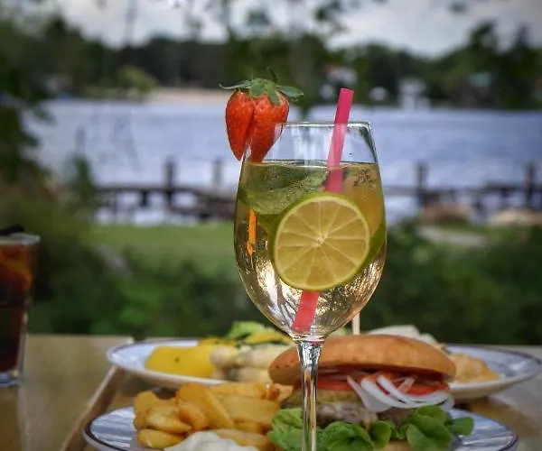 Otel Waldhotel Am Berlin-schmoeckwitz