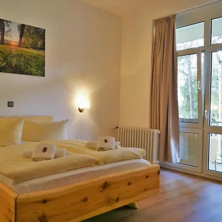 Waldhotel Am Berlin-schmoeckwitz 호텔