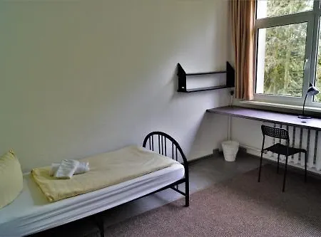 Waldhotel Am Berlin-schmoeckwitz 3*