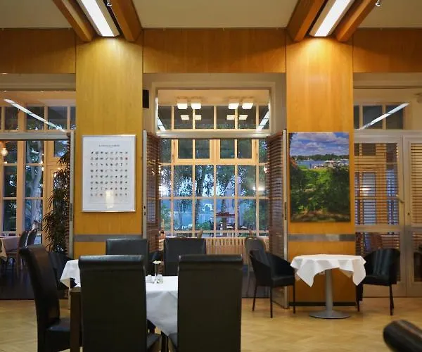 Waldhotel Am Berlin-schmoeckwitz