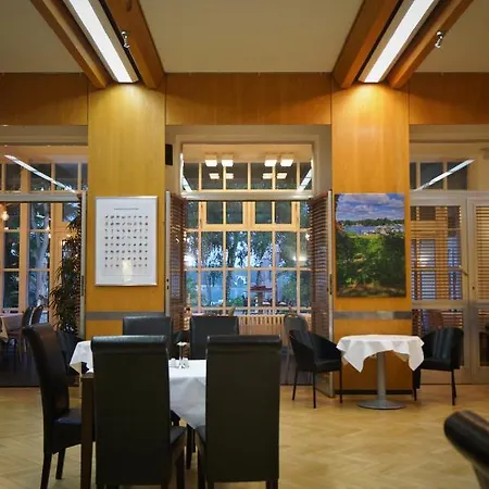 Waldhotel Am Berlin-schmoeckwitz