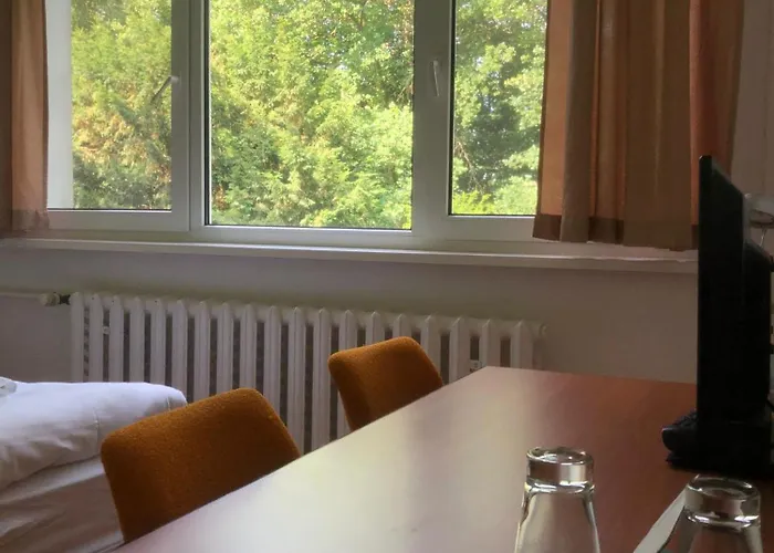 Waldhotel Am Berlin-schmoeckwitz 3*