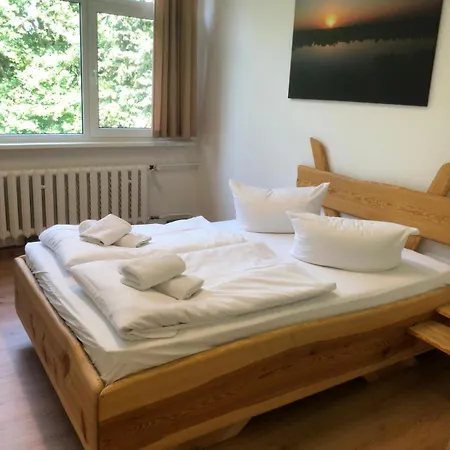 فندق Waldhotel Am Berlin-schmoeckwitz 3*