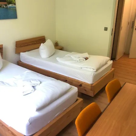 Waldhotel Am Berlin-schmoeckwitz 3* Berlim