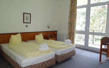 מלון Waldhotel Am Berlin-schmoeckwitz ברלין