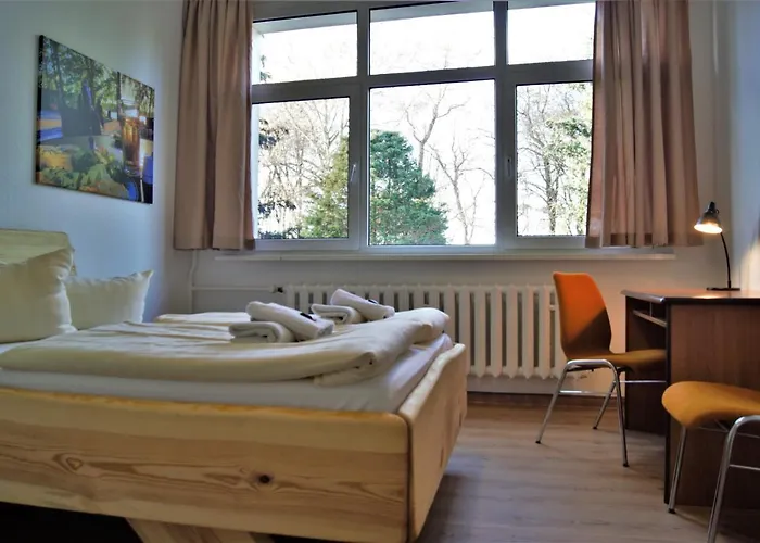 Waldhotel Am Berlin-schmoeckwitz Отель