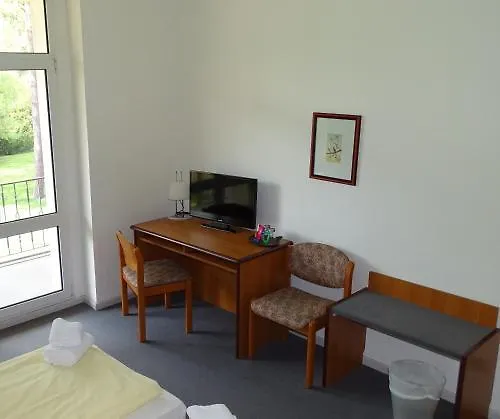 Waldhotel Am Berlin-schmoeckwitz Отель